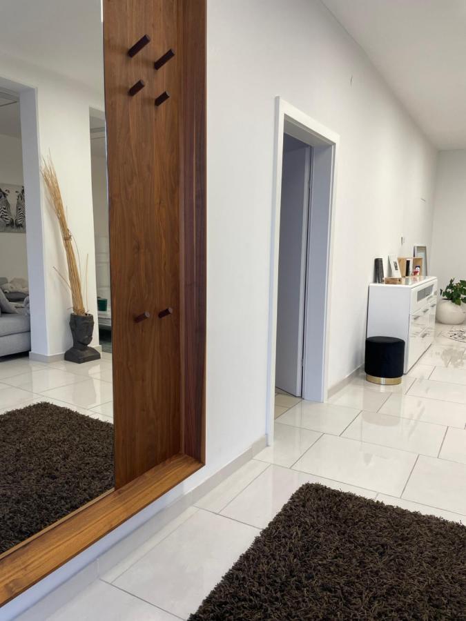 Stadtsuite Mit Sauna In Wiener Neustadt 135 M2 Exteriér fotografie