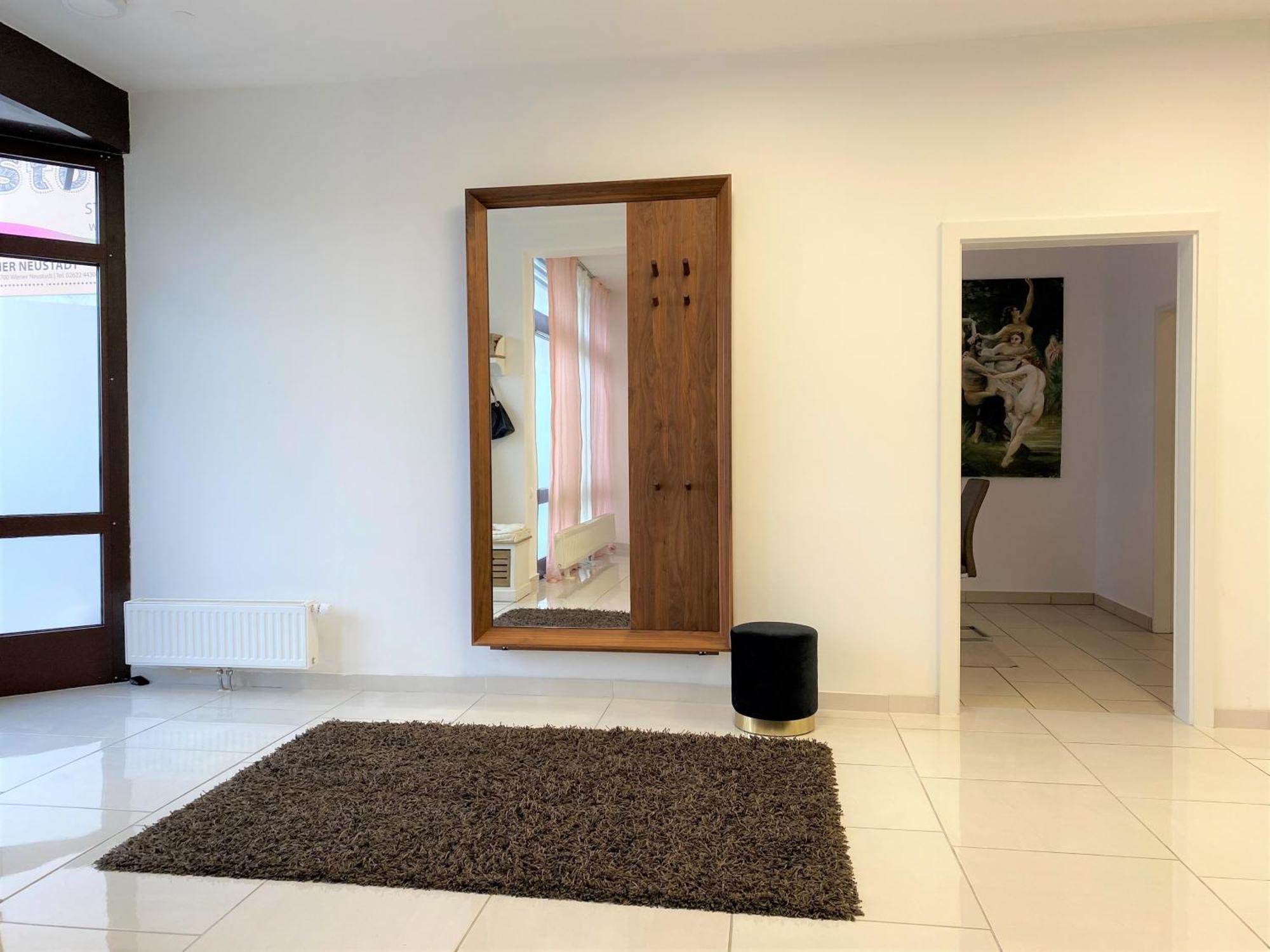 Stadtsuite Mit Sauna In Wiener Neustadt 135 M2 Exteriér fotografie